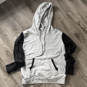 Women's Splendid Hooded Pullover Sweatshirt - Gray with Black Sleeves
